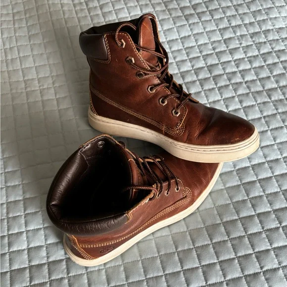 Timberland Boots, brown leather, high tops - Picture 1 of 8